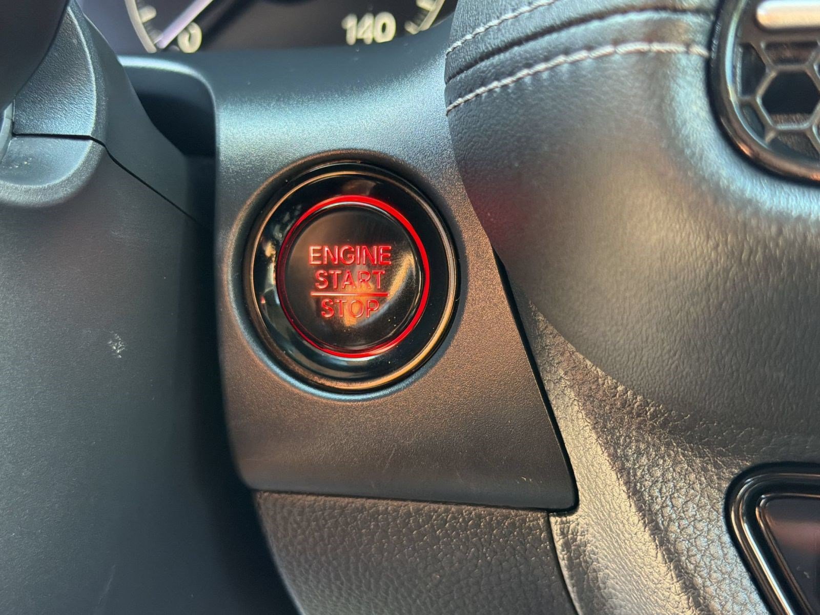 Used 2024 Honda HR-V EX-L image 14
