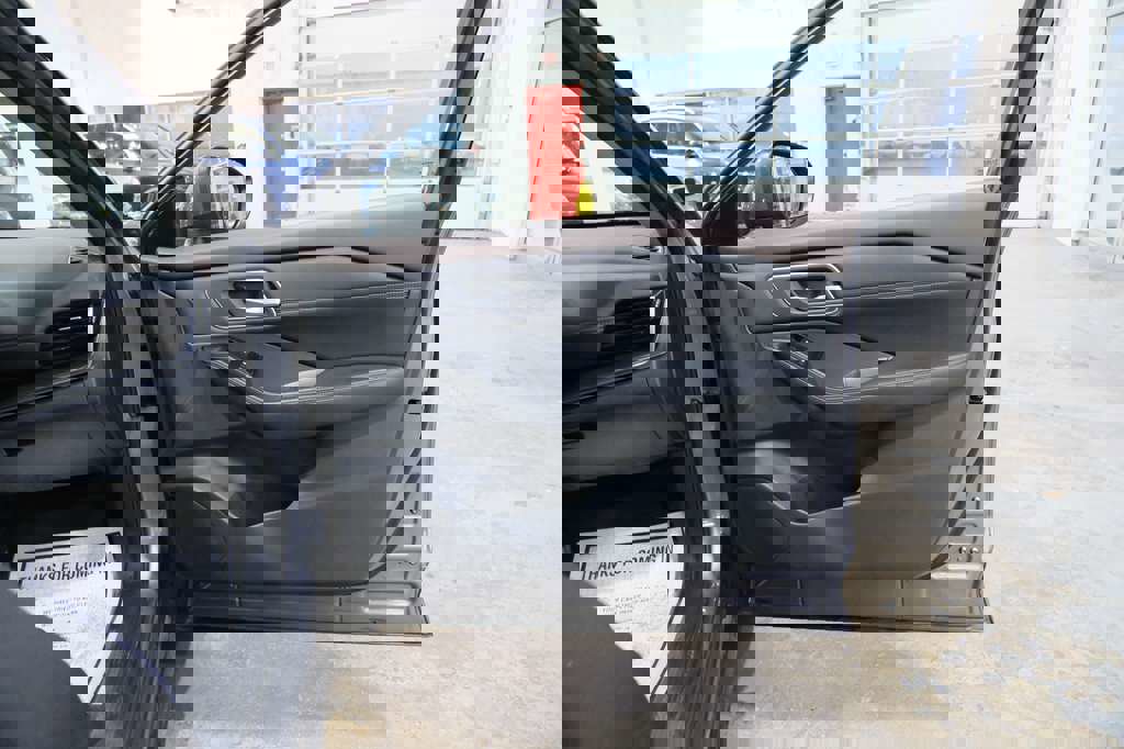 Used 2021 Nissan Rogue SV w/ Premium Package image 33