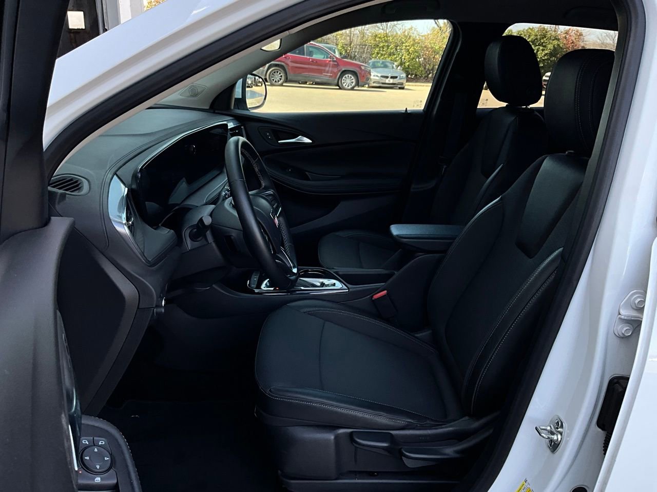 Used 2025 Buick Encore GX Preferred image 10