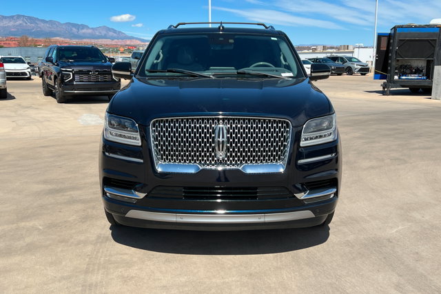 Used 2021 Lincoln Navigator Reserve w/ Luxury Package AWD/4WD image 8