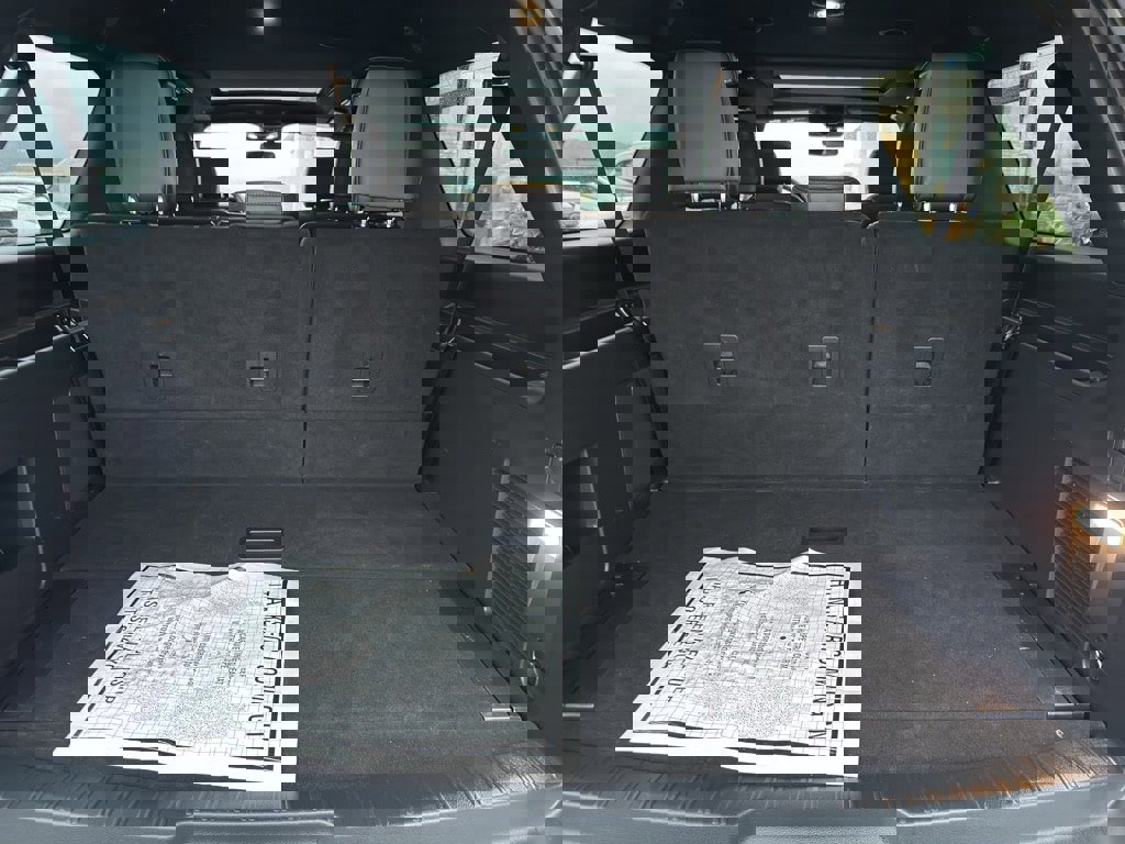 Used 2023 Ford Expedition Max Platinum image 19