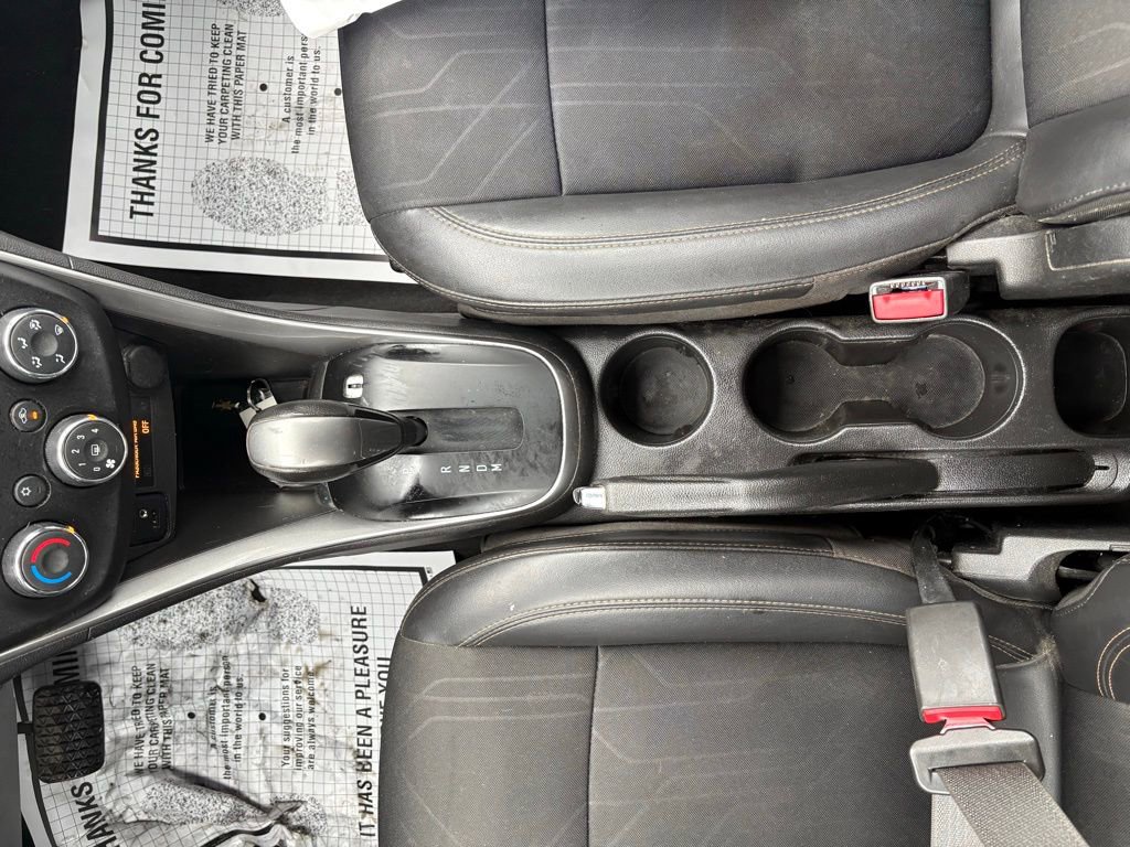 Used 2019 Chevrolet Trax LT w/ LT Convenience Package FWD image 29