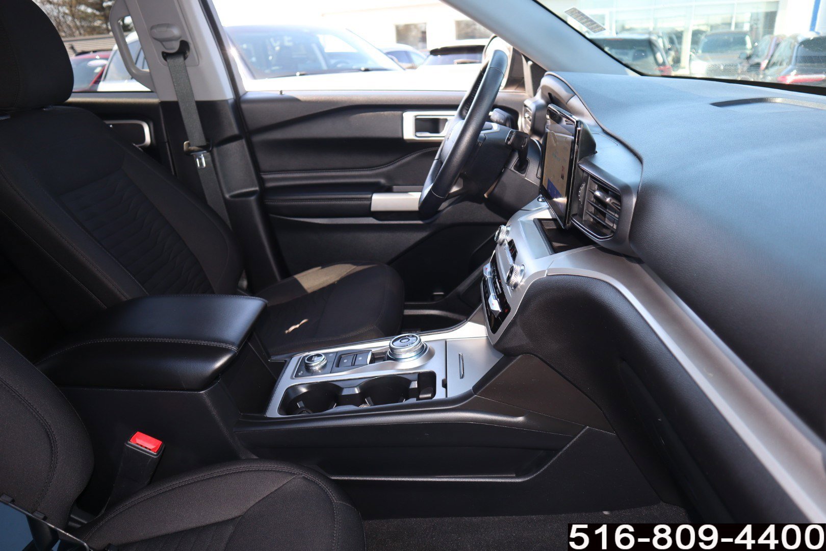 Used 2021 Ford Explorer XLT image 24