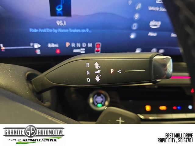 Used 2024 Buick Envision Preferred AWD/4WD image 24
