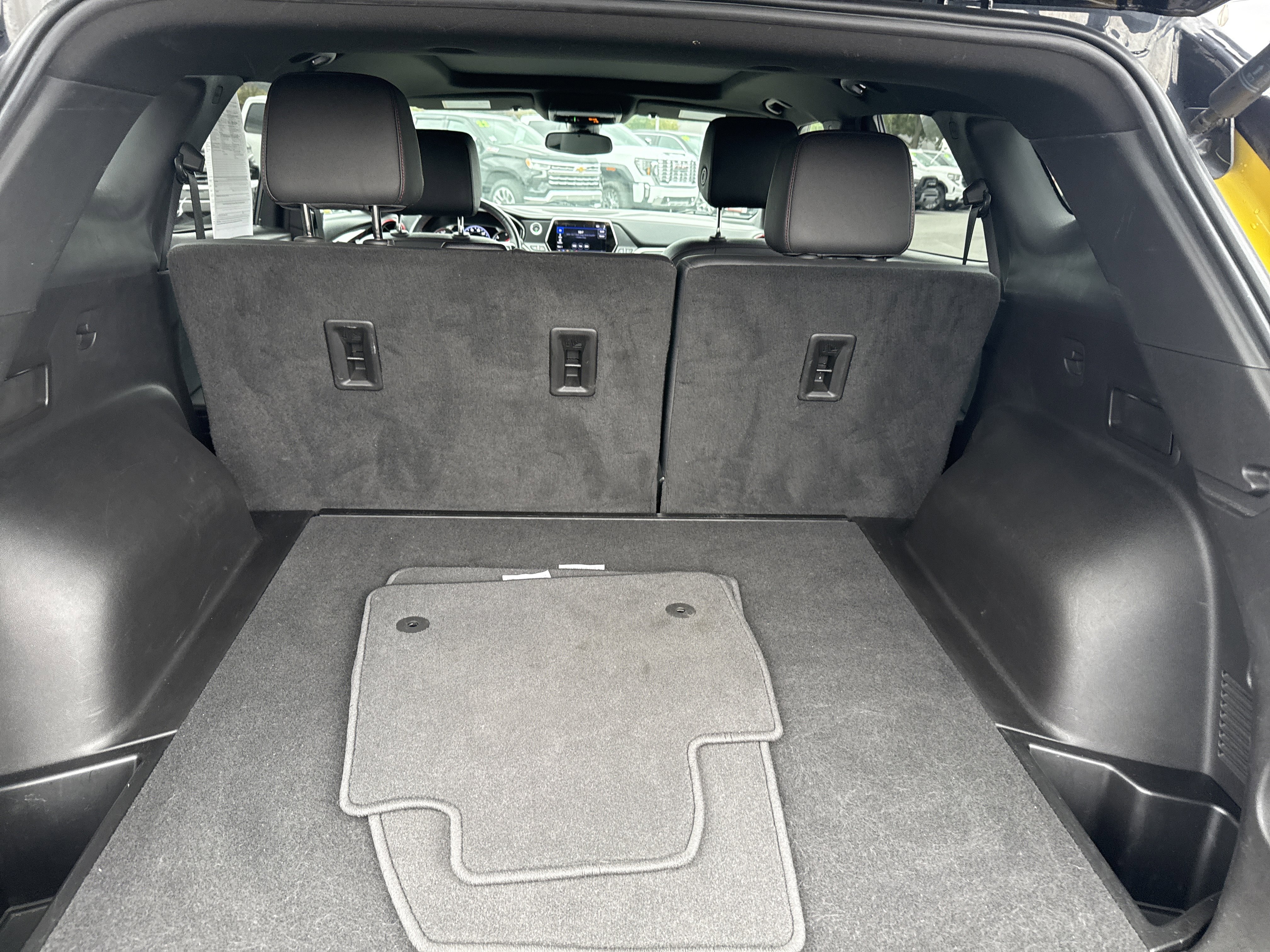 Used 2022 Chevrolet Blazer RS w/ Enhanced Convenience Package image 5