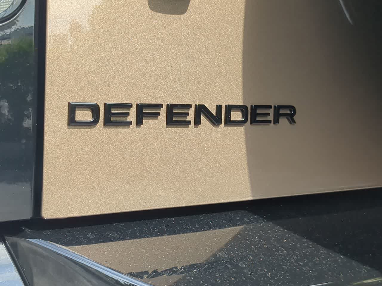 New 2026 Land Rover Defender 110 X AWD/4WD image 13