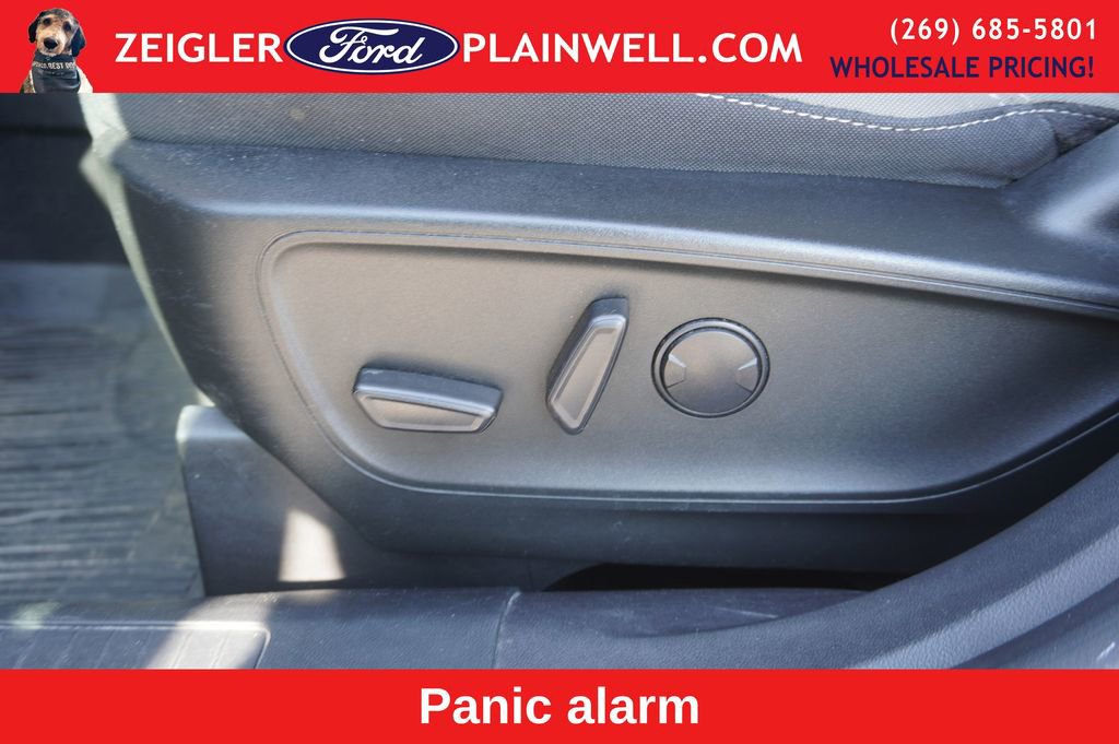 Used 2022 Ford Escape SE w/ Cold Weather Package image 17