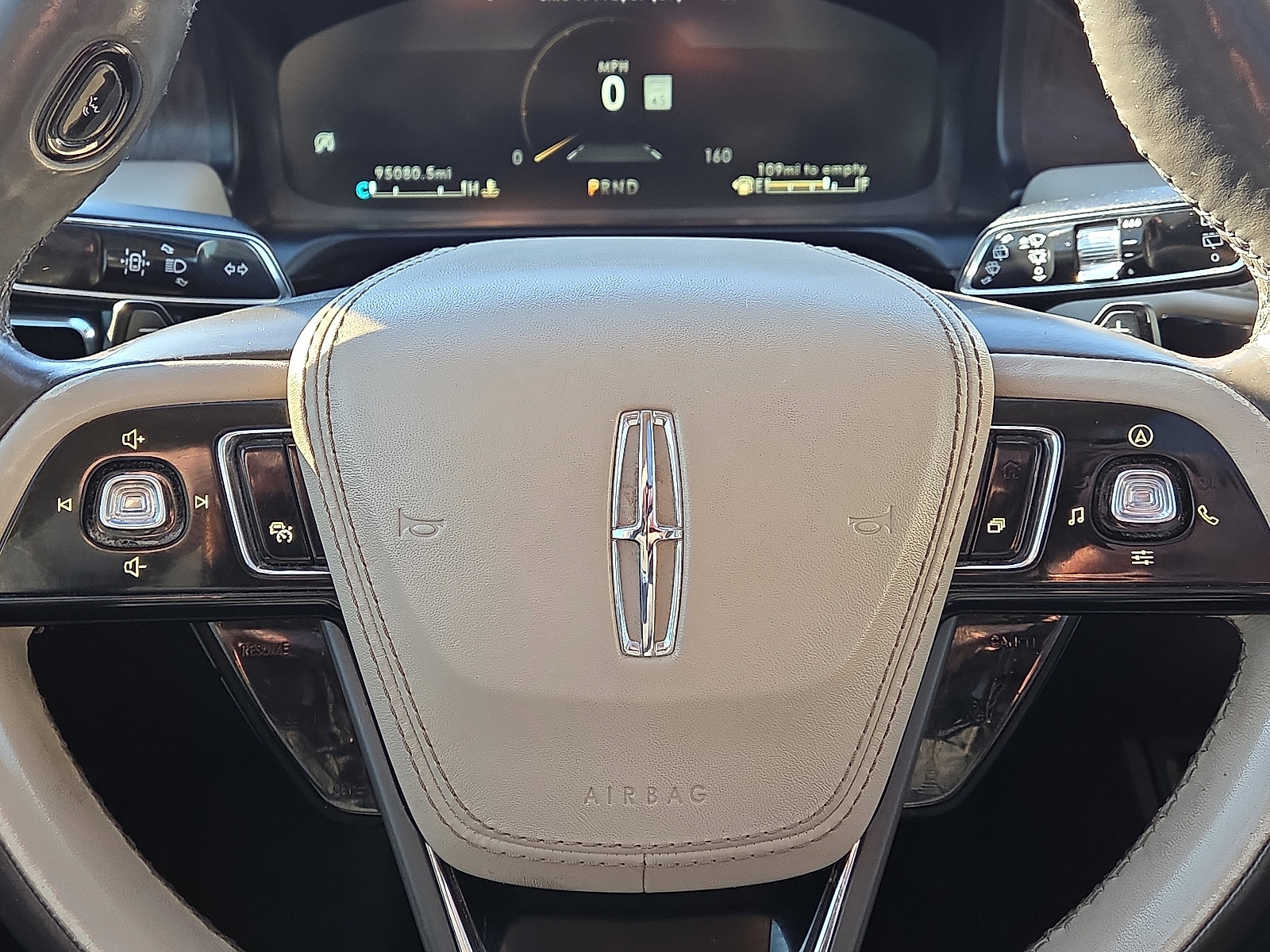Used 2020 Lincoln Aviator Reserve w/ Equipment Group 201A image 16
