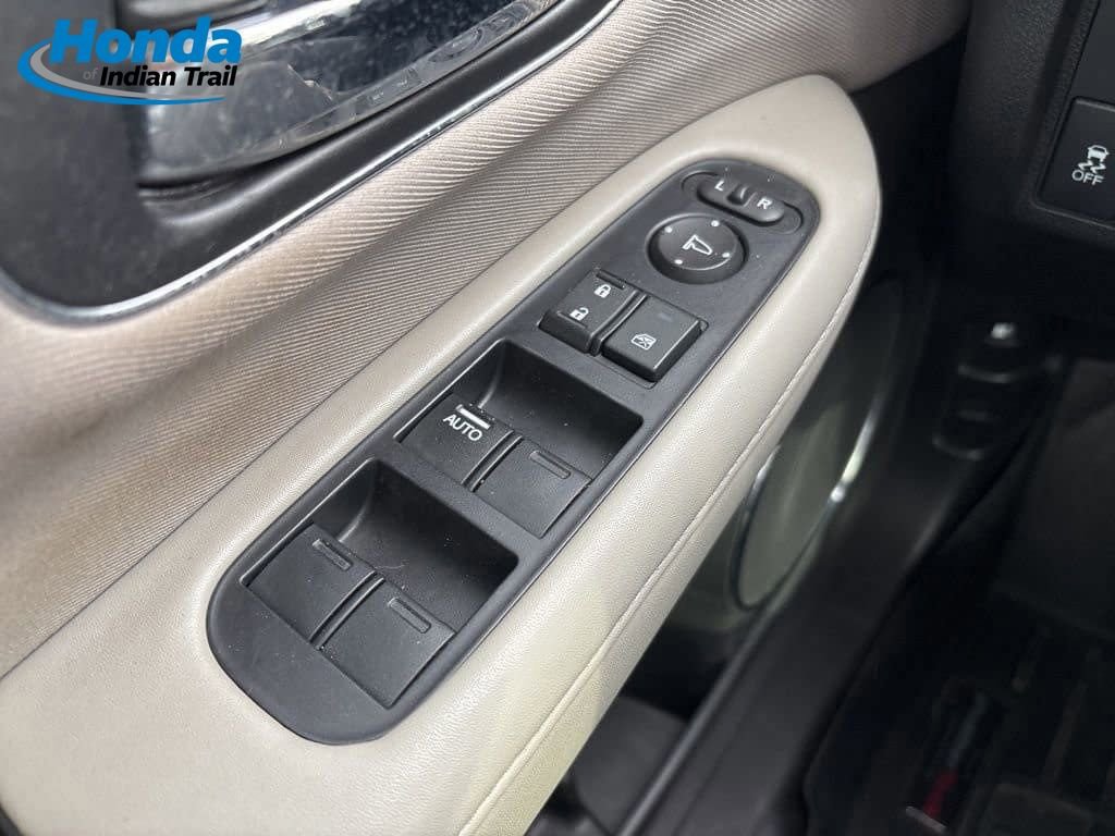 Used 2018 Honda HR-V EX image 19