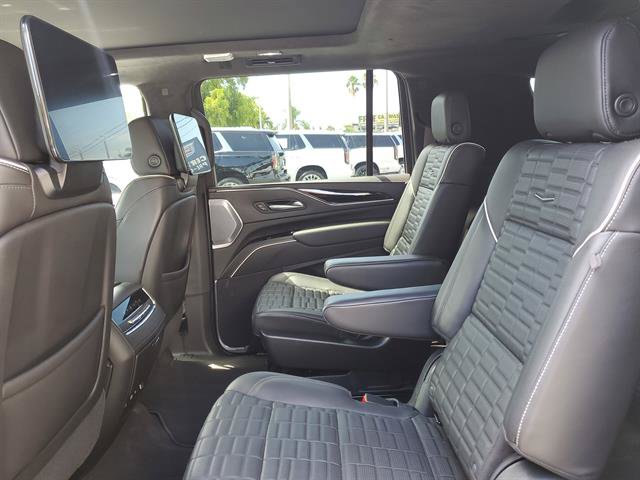 Certified 2023 Cadillac Escalade ESV V AWD/4WD image 15