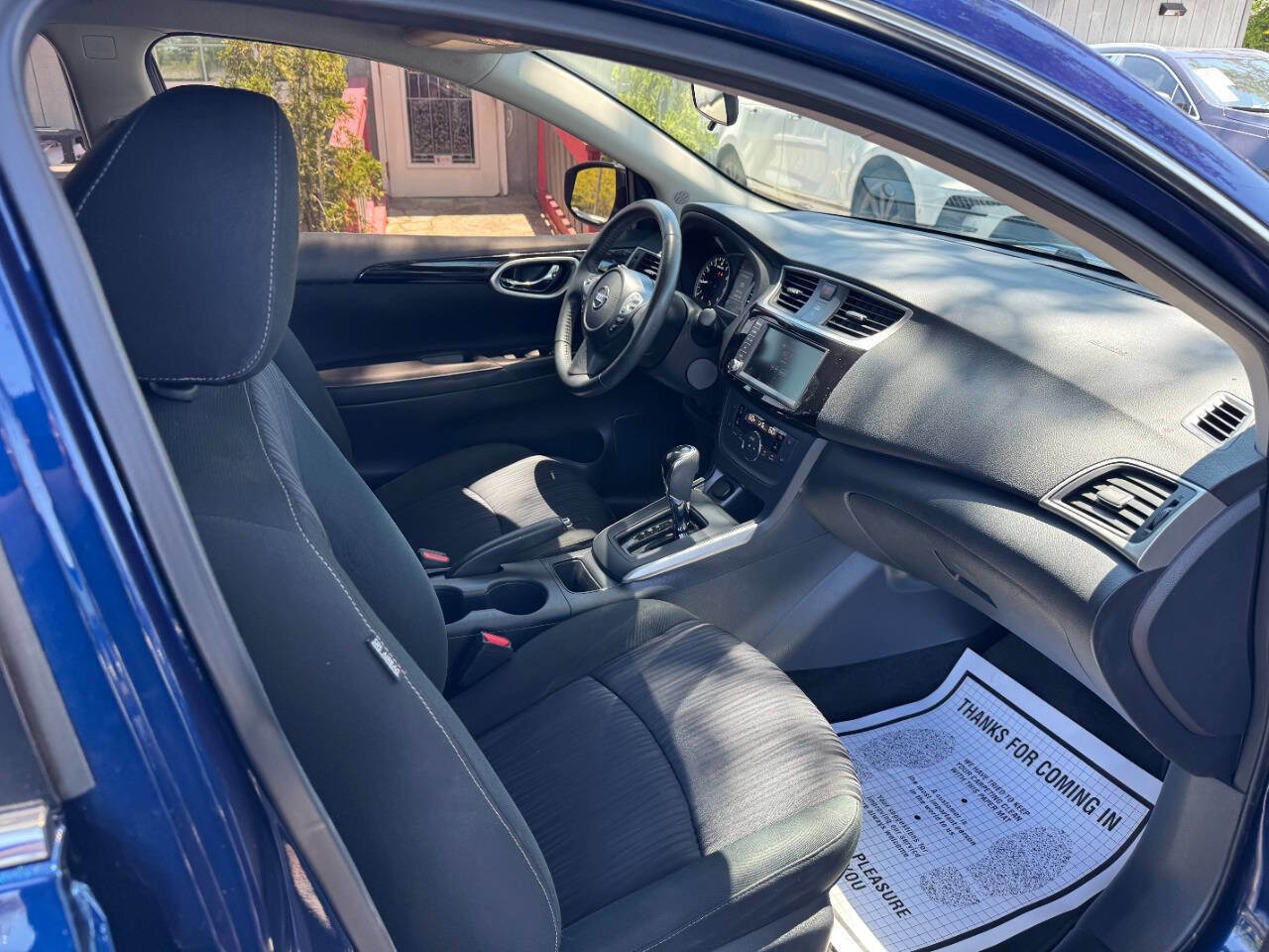 Used 2019 Nissan Sentra SV w/ Special Edition Package FWD image 15