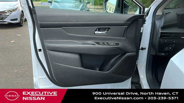 New 2025 Nissan Murano SV w/ Cargo Package AWD/4WD image 9