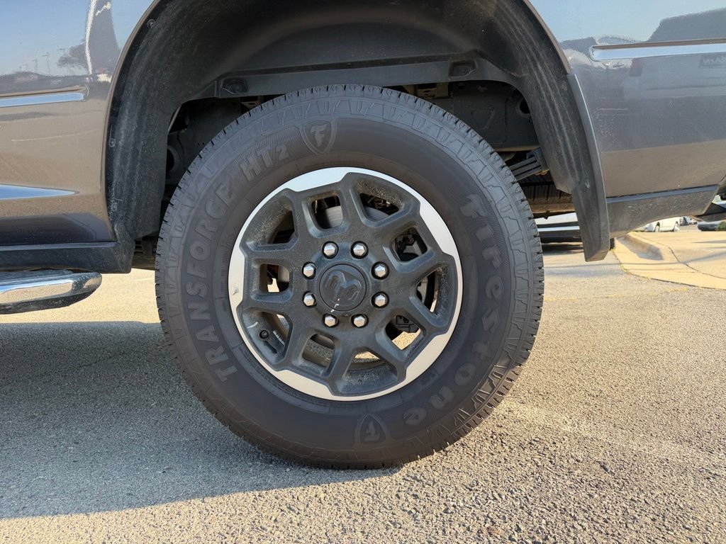Used 2025 RAM 3500 Laramie AWD/4WD image 39