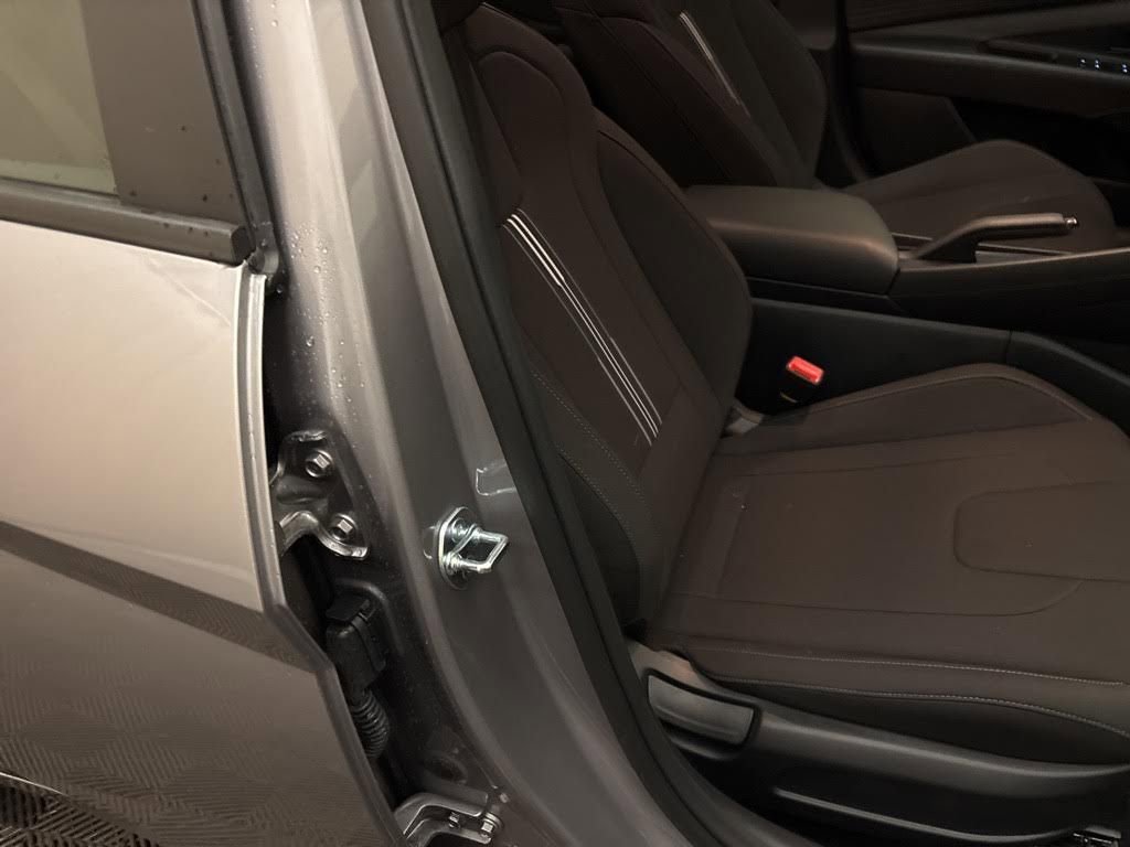 Certified 2025 Hyundai Elantra Sport image 21