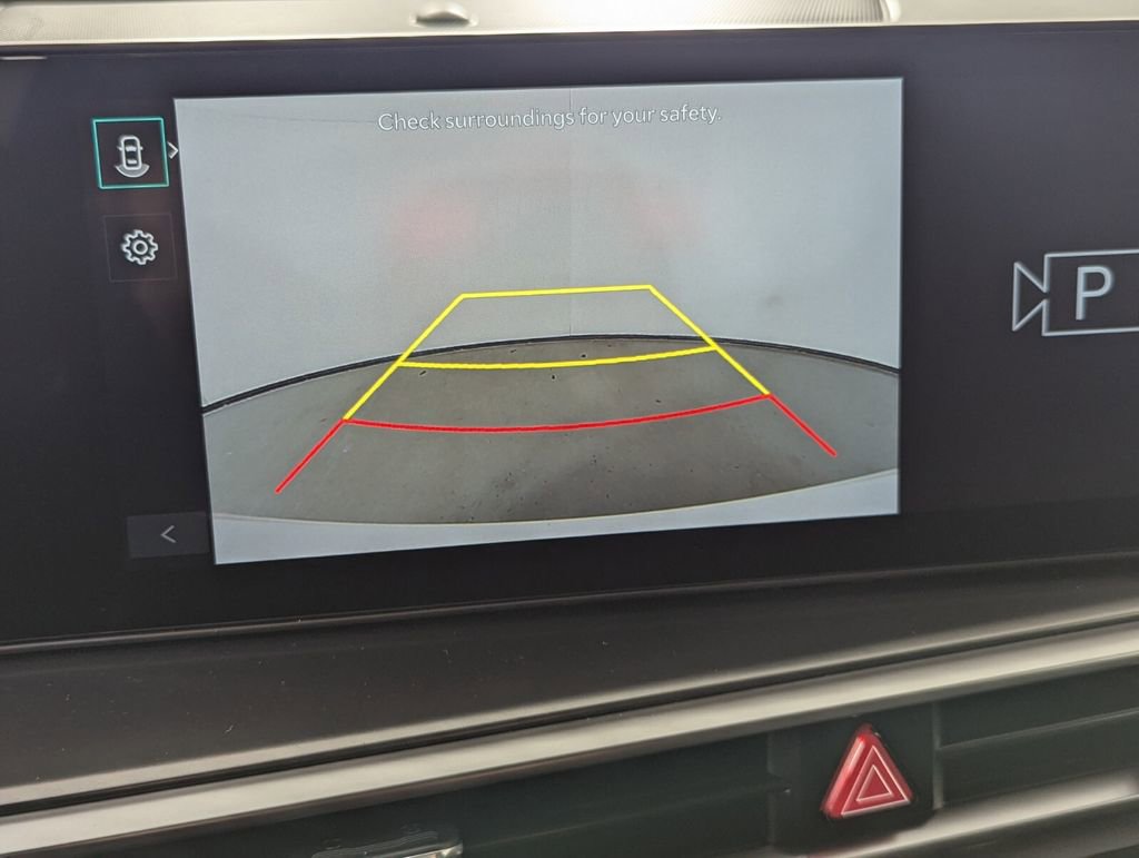 New 2025 Kia Sorento LX image 23