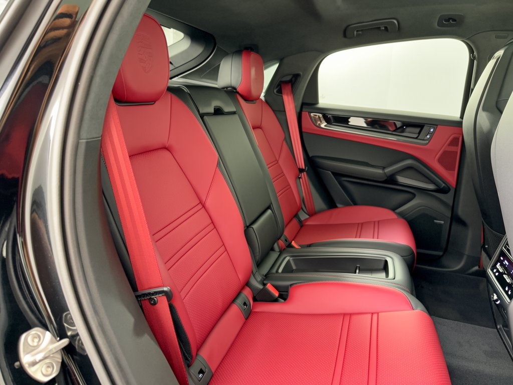 New 2026 Porsche Cayenne GTS AWD/4WD image 29