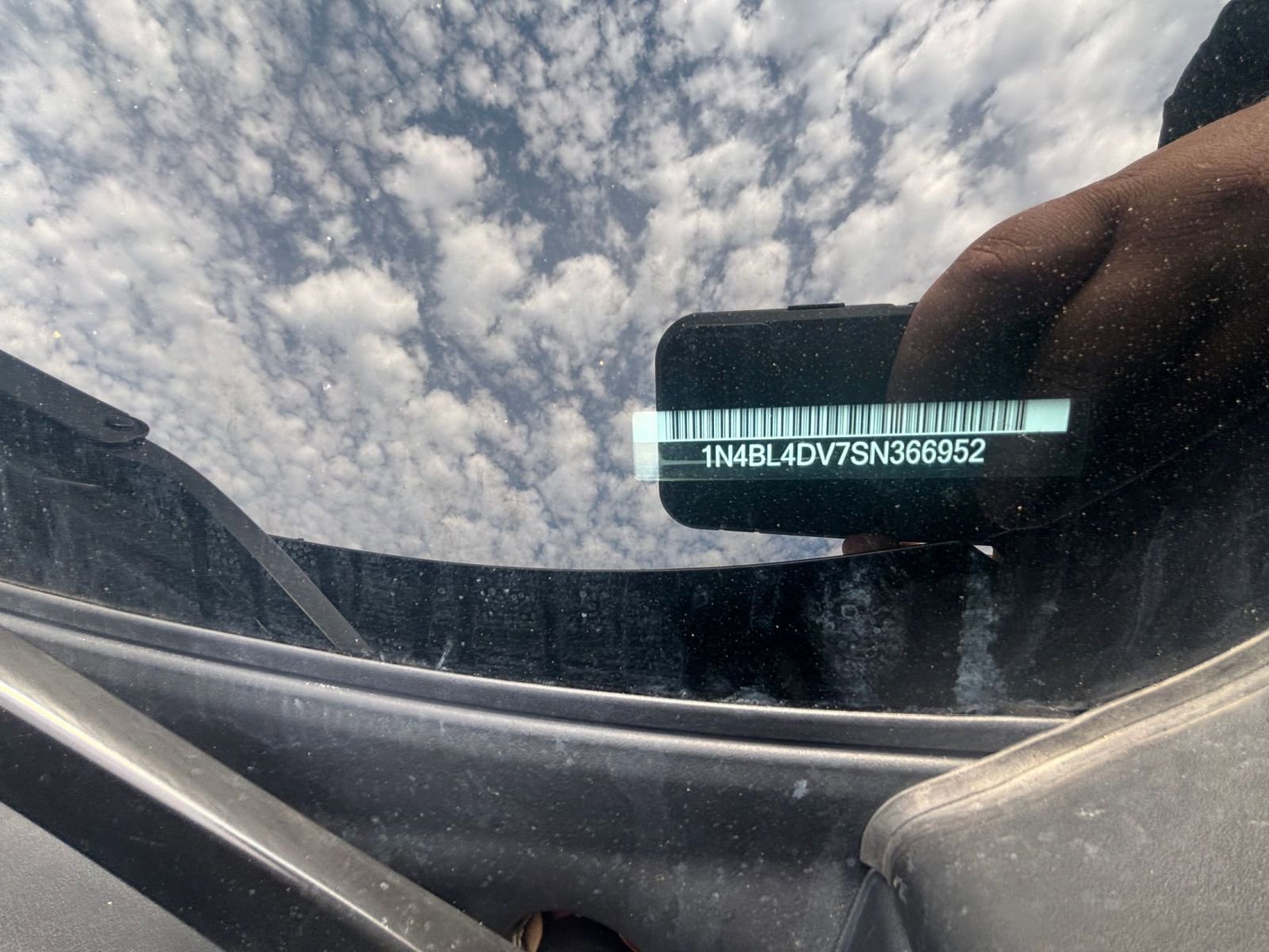 Used 2025 Nissan Altima 2.5 SV FWD image 9