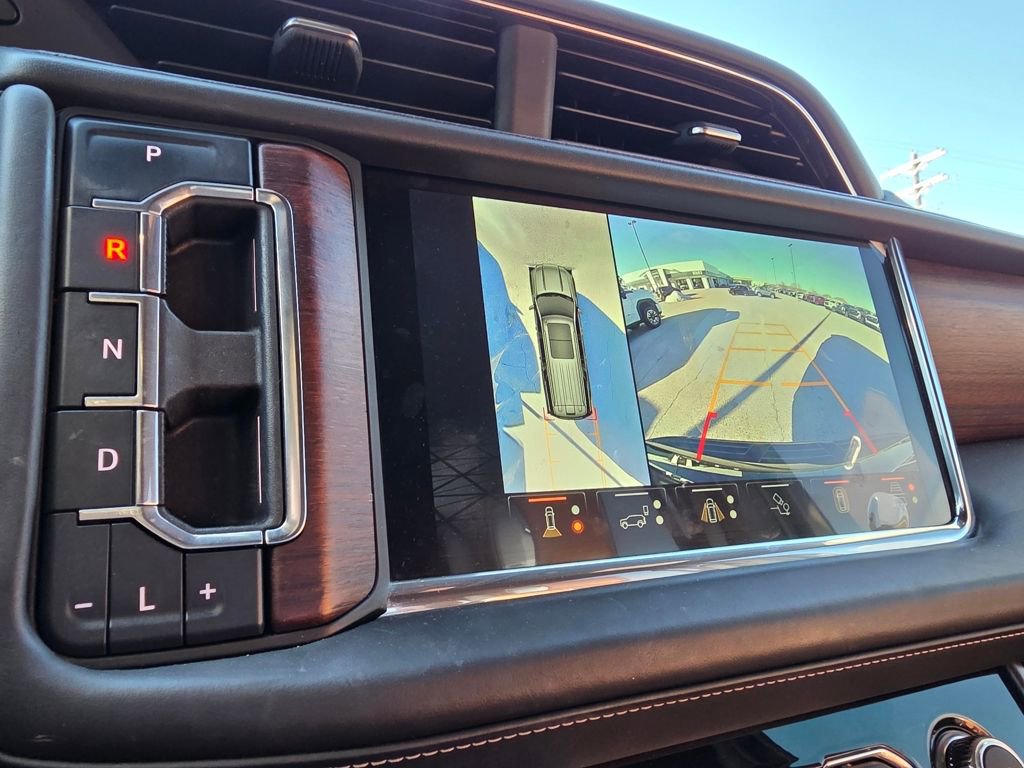 Used 2023 GMC Yukon Denali Ultimate image 18