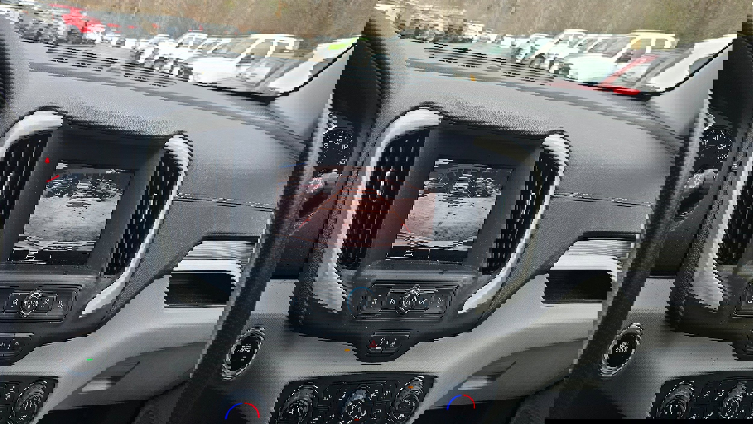 Used 2023 GMC Terrain SLE w/ Driver Convenience Package image 32