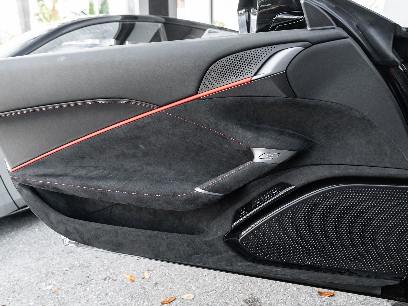 Used 2023 Ferrari Roma RWD image 39