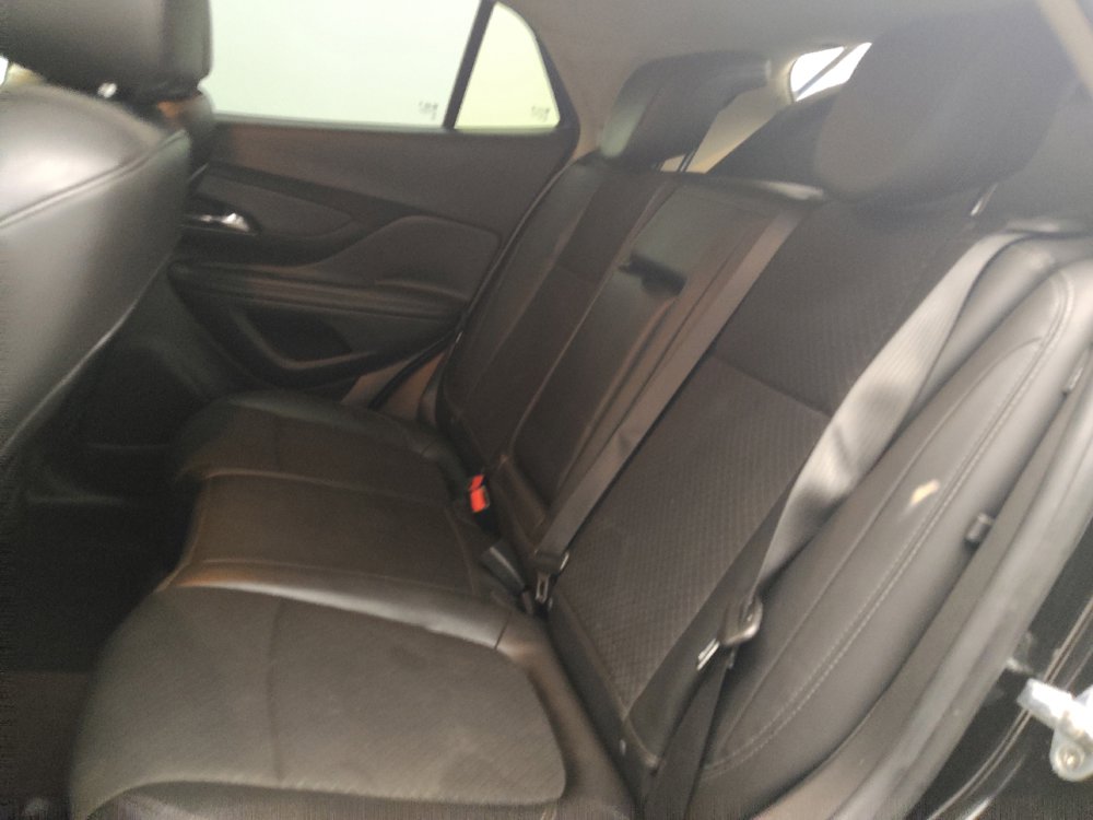 Used 2021 Buick Encore Preferred FWD image 18