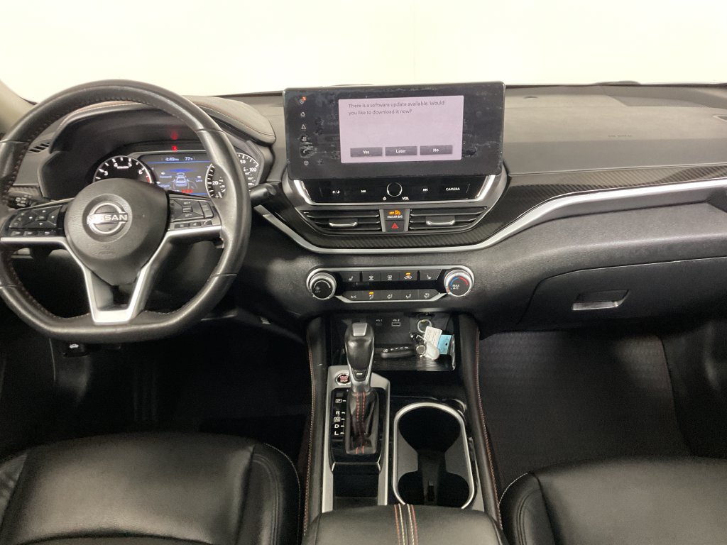 Used 2023 Nissan Altima 2.5 SR w/ SR Premium Package FWD image 16