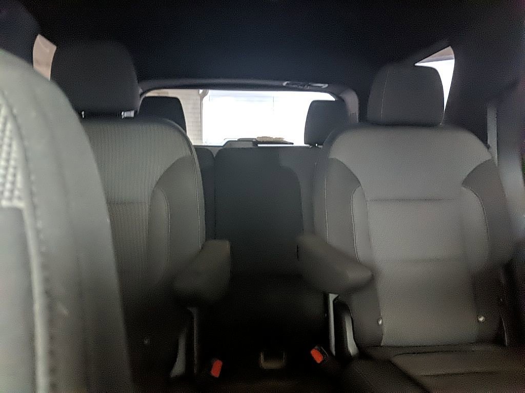 Used 2023 Chevrolet Traverse LT w/ LPO, Floor Liner Package image 32