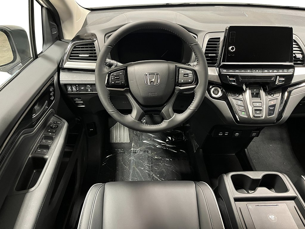 New 2026 Honda Odyssey Touring image 14