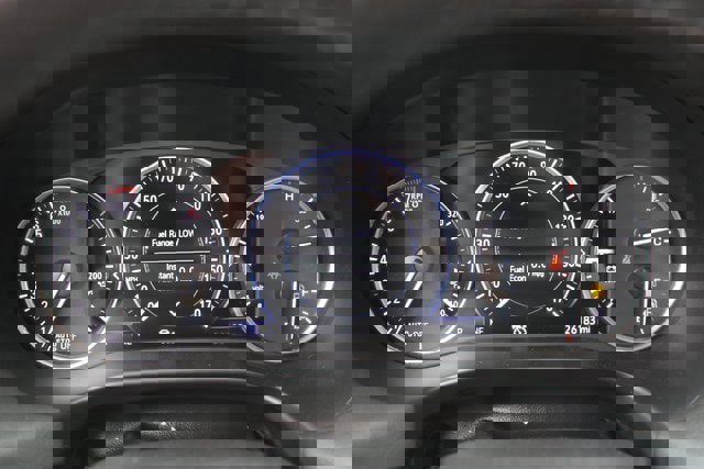 Used 2023 Buick Enclave Avenir w/ Avenir Technology Package image 11