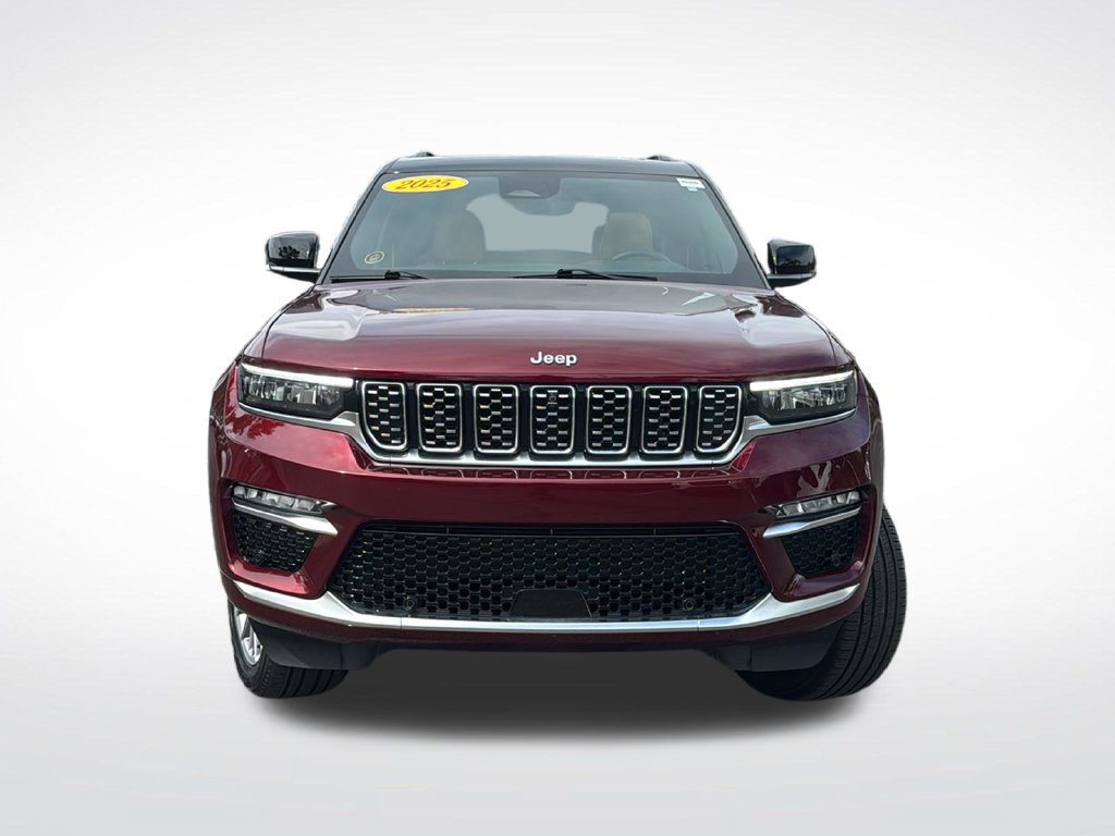 Used 2025 Jeep Grand Cherokee Summit AWD/4WD image 2