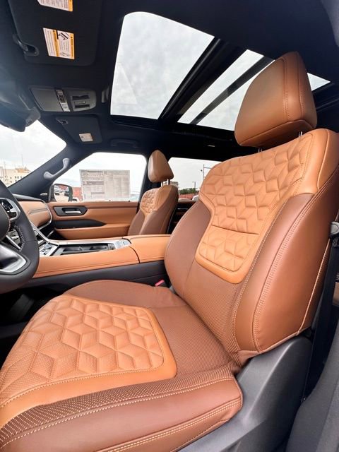 New 2025 Nissan Armada Platinum Reserve image 29