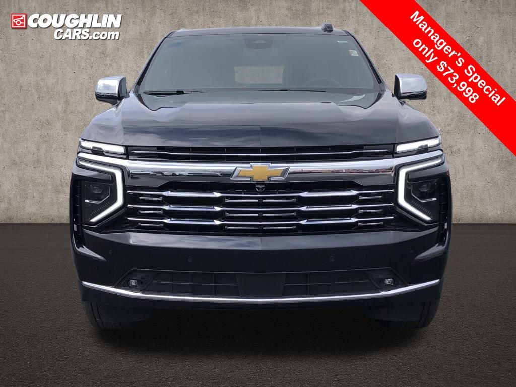 Used 2025 Chevrolet Suburban Premier AWD/4WD image 2