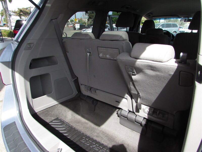 Used 2012 Honda Odyssey EX image 25