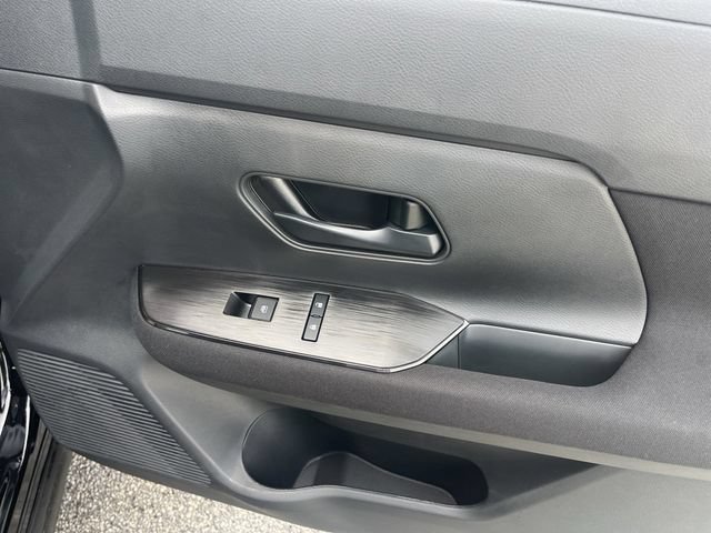 Used 2026 Nissan Kicks S FWD image 21