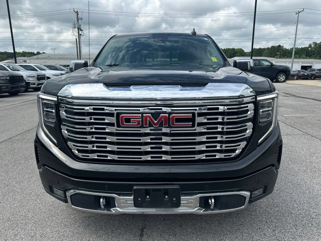 Used 2022 GMC Sierra 1500 Denali AWD/4WD image 3