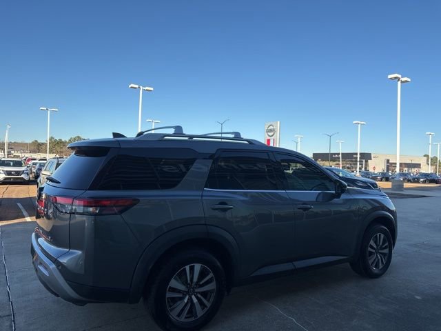 Used 2022 Nissan Pathfinder SL image 4