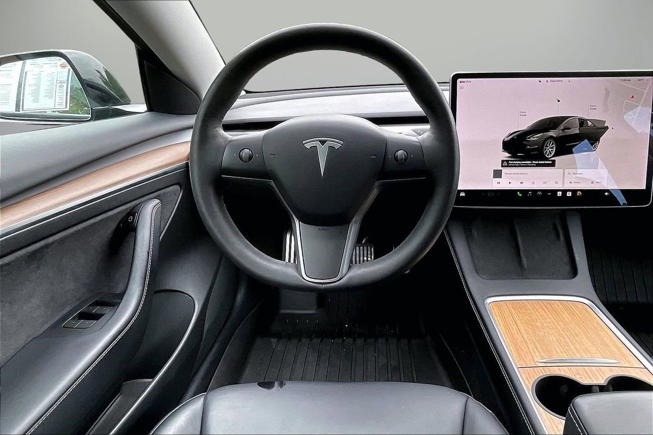 Used 2022 Tesla Model 3 Long Range AWD/4WD image 12