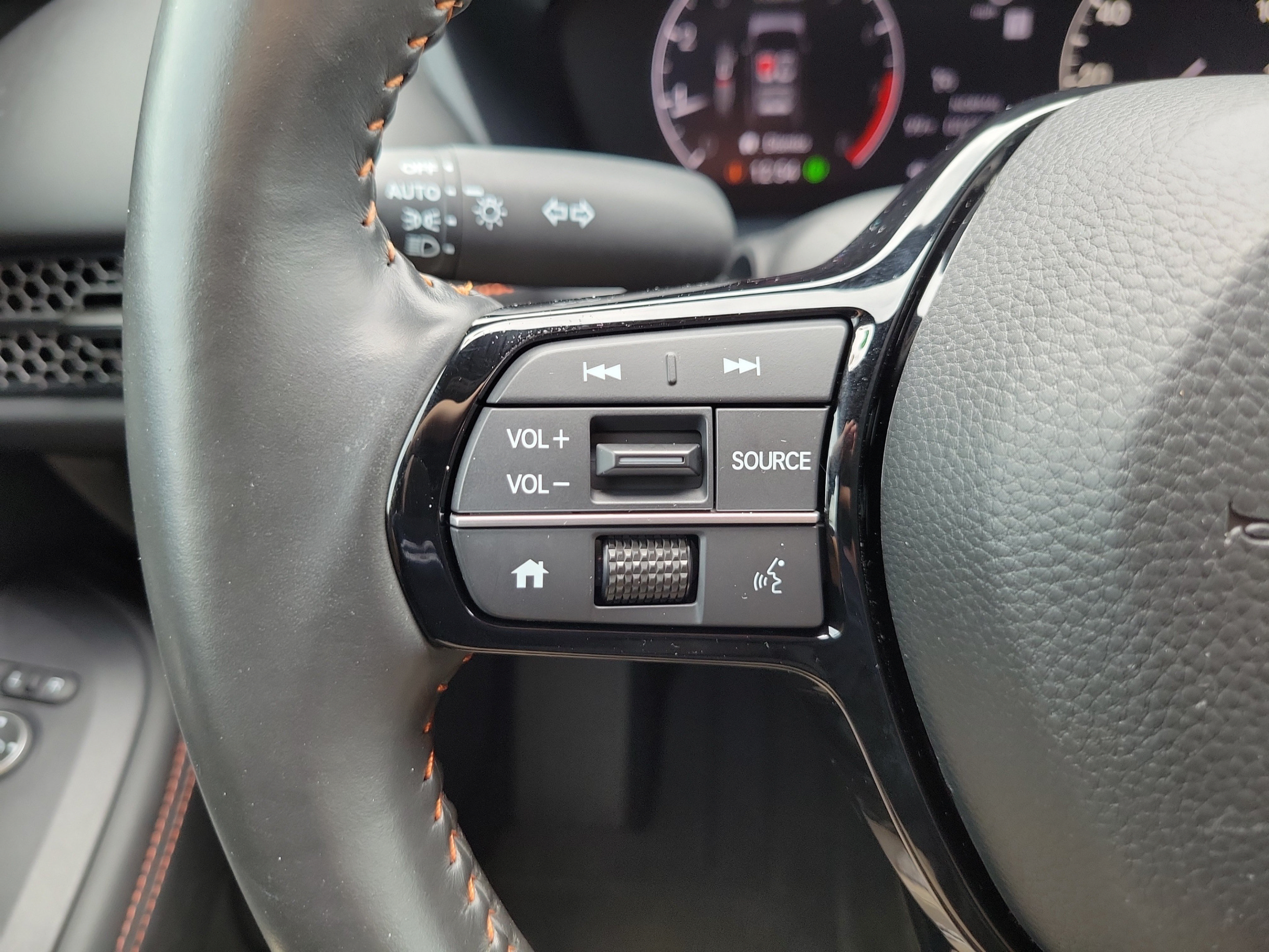 Certified 2024 Honda HR-V Sport image 29