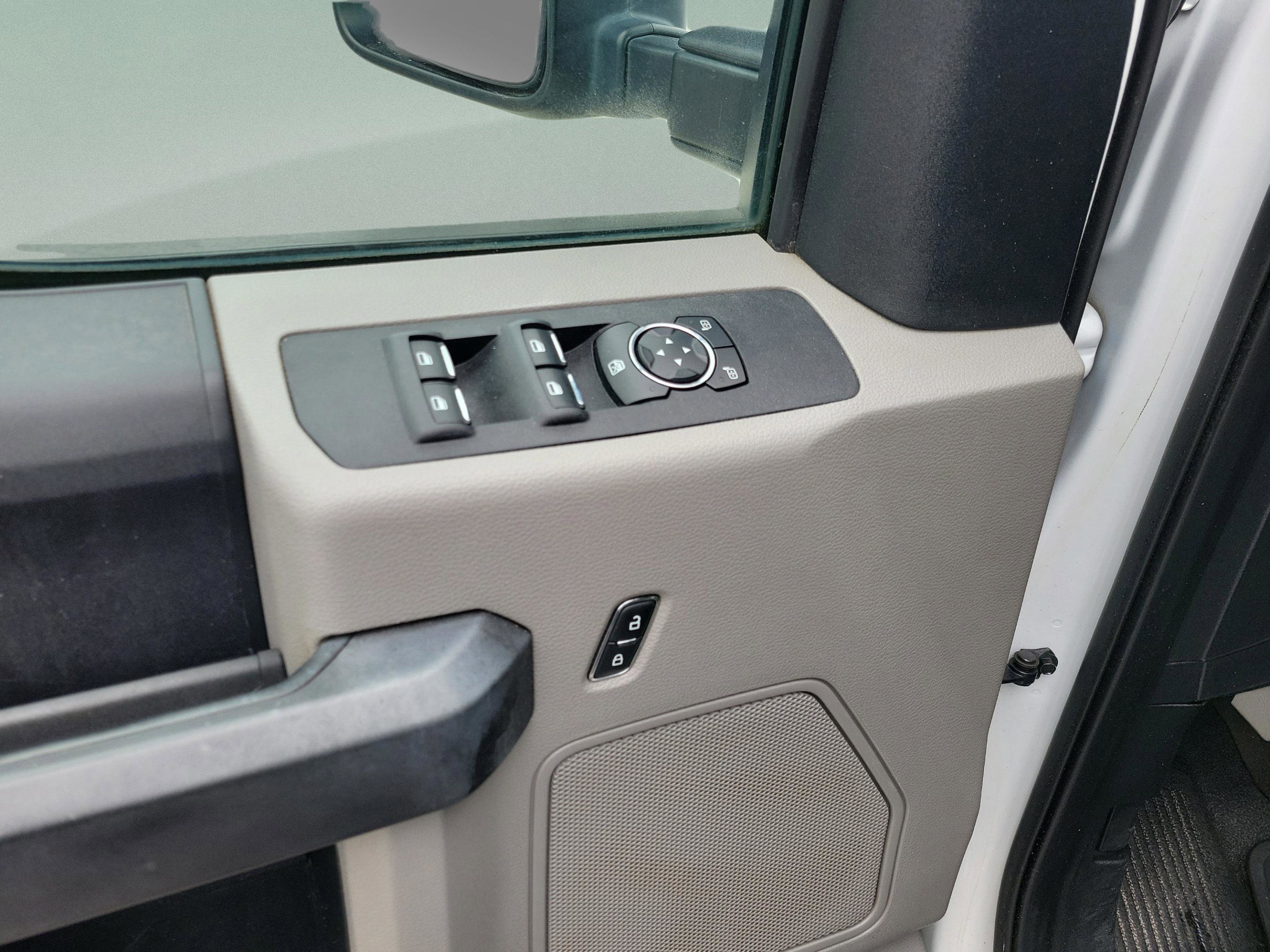 Used 2019 Ford F250 XL w/ Power Equipment Group image 6