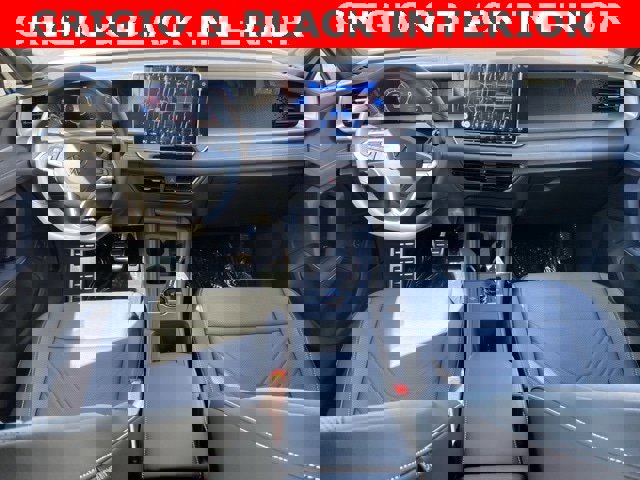 New 2025 Volkswagen Tiguan SE R-Line image 2