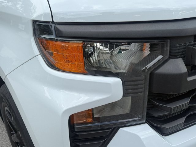 Used 2022 Chevrolet Silverado 1500 Custom AWD/4WD image 9