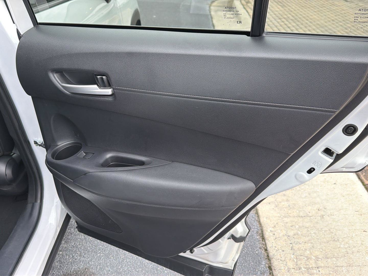 Used 2023 Toyota Corolla Cross AWD Hybrid w/ Convenience Package image 15