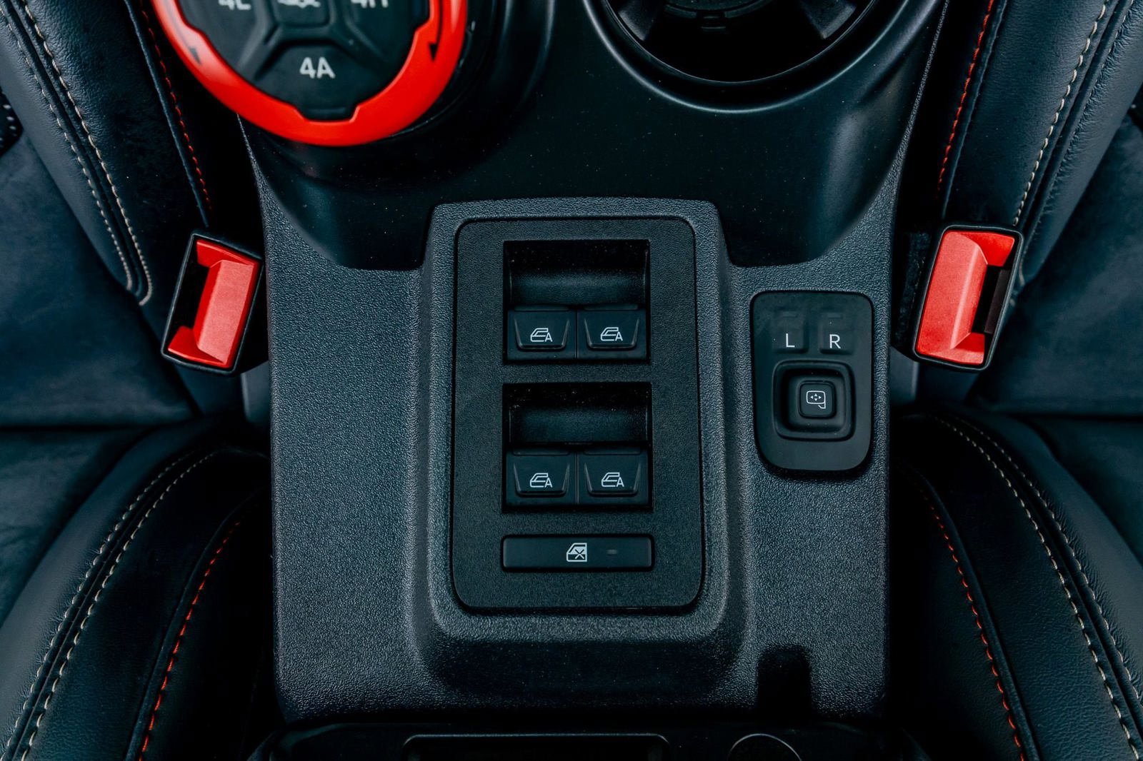 Used 2024 Ford Bronco Raptor w/ Interior Carbon Fiber Pack 6 image 28