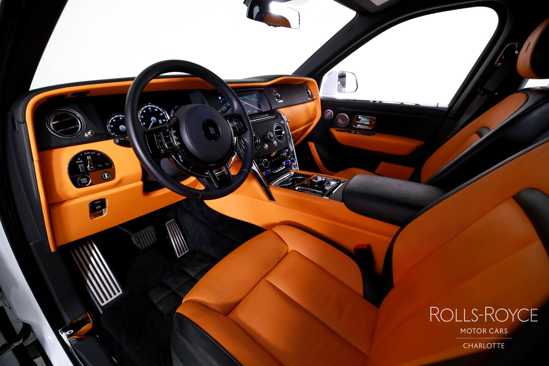 Certified 2020 Rolls-Royce Cullinan AWD/4WD image 3