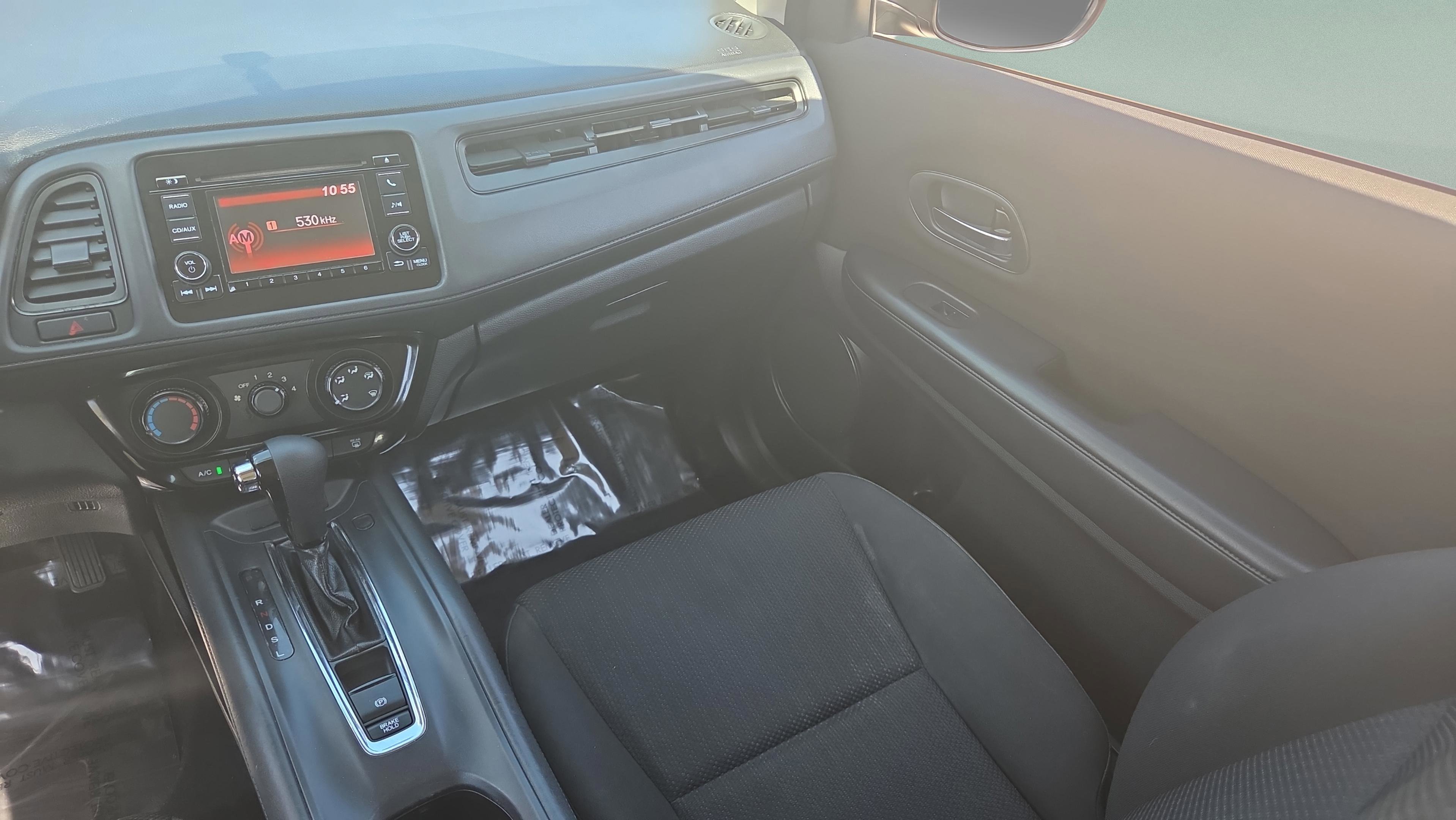 Used 2017 Honda HR-V LX image 14