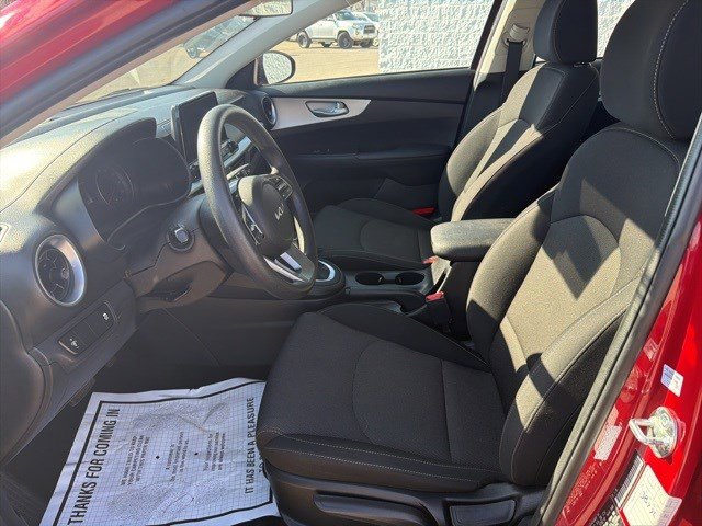 Used 2023 Kia Forte LXS image 11
