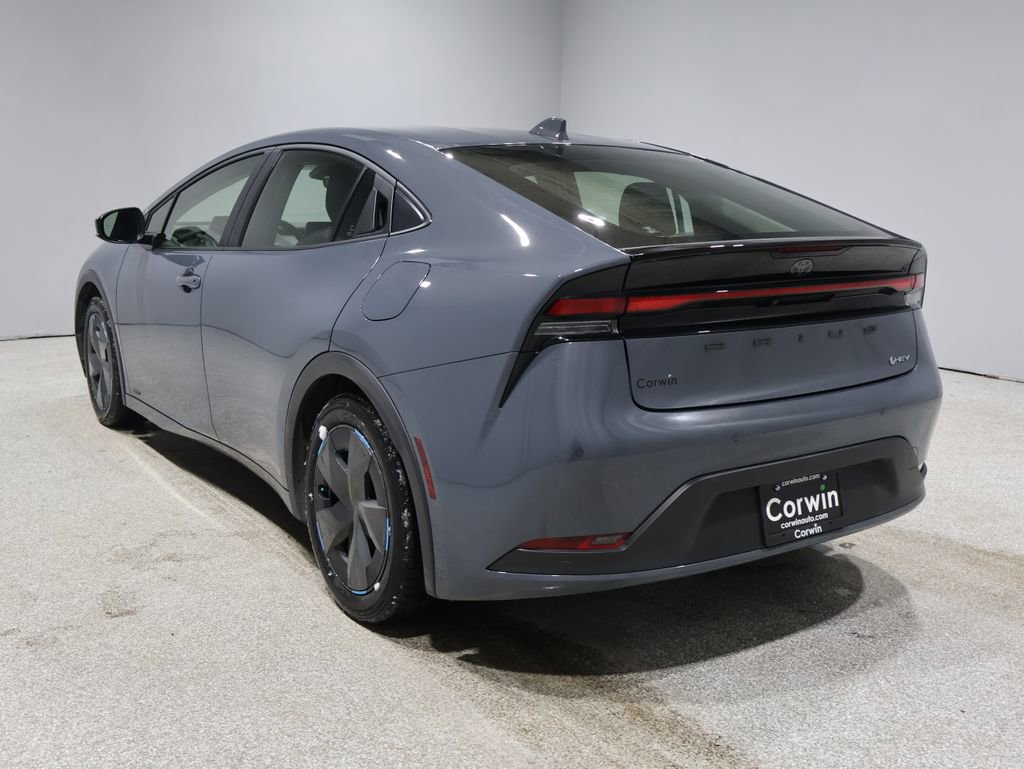 Used 2024 Toyota Prius LE image 5