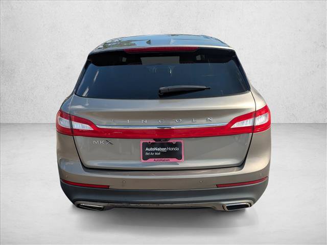 Used 2017 Lincoln MKX Select w/ Select Plus Package FWD image 6