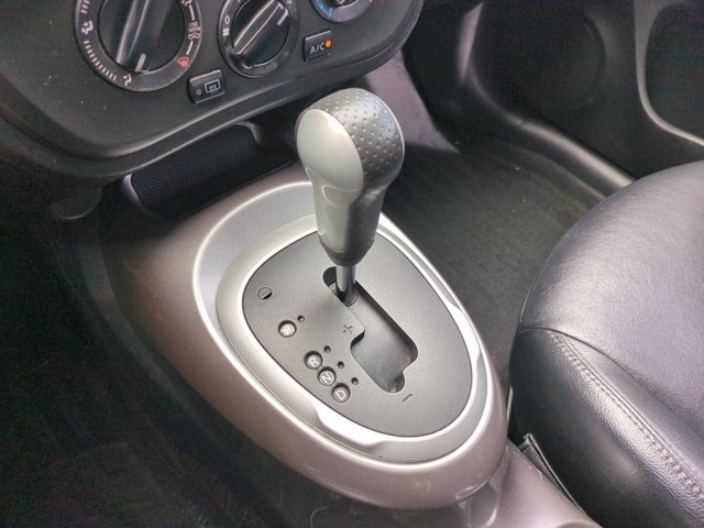Used 2013 Nissan Juke S AWD/4WD image 12