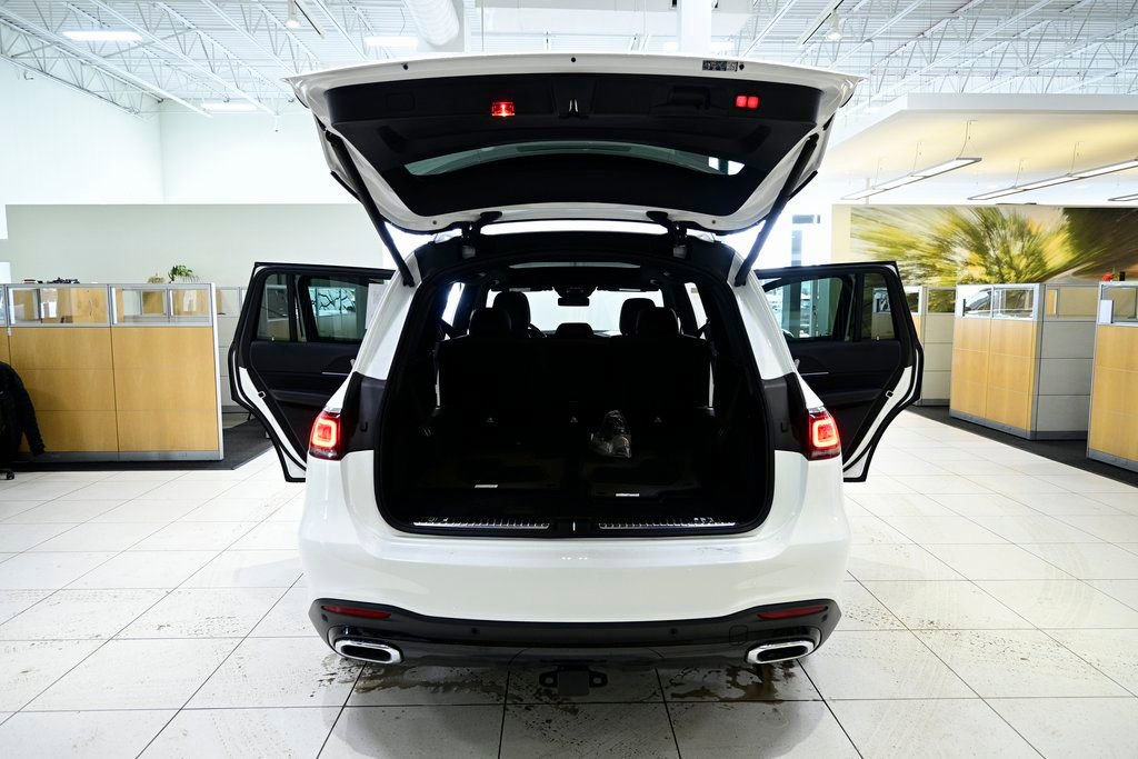 Certified 2023 Mercedes-Benz GLS 450 4MATIC image 23